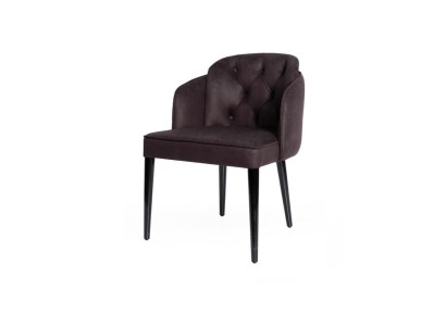 Стильное мягкое кресло честерфилд в темно-коричневом цвете в итальянском стиле