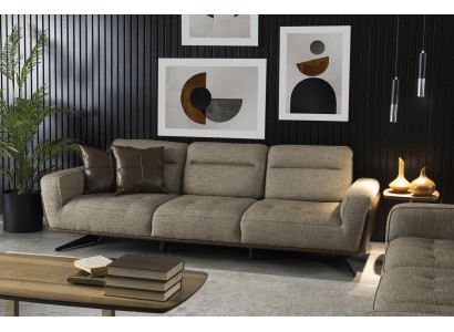Комфортный и роскошный большой диван премиум-класса в стильном молочном цвете