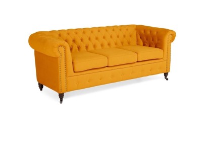 Яркий элегантный мягкий диван Честерфилд для гостиной