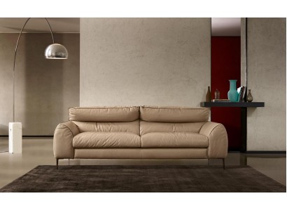 Люксовый кожаный двухместный диван в итальянском стиле