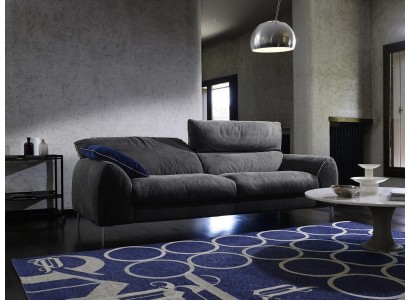 Уникальный трехместный диван премиального уровня для гостиной
