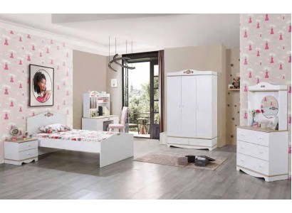 Классический спальный комплект для детской комнаты из дерева в белых тонах
