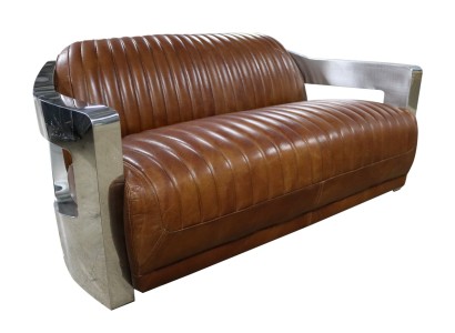 Винтажный 2-х местный диван из кожи с алюминиевыми заклепками 