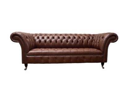 Винтажный трехместный диван в стиле Честерфилд в кожаной обивке