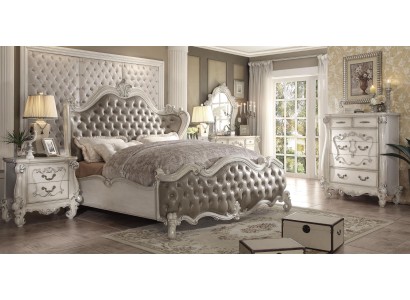 Изящная и роскошная кровать Честерфилд в античном стиле Барокко