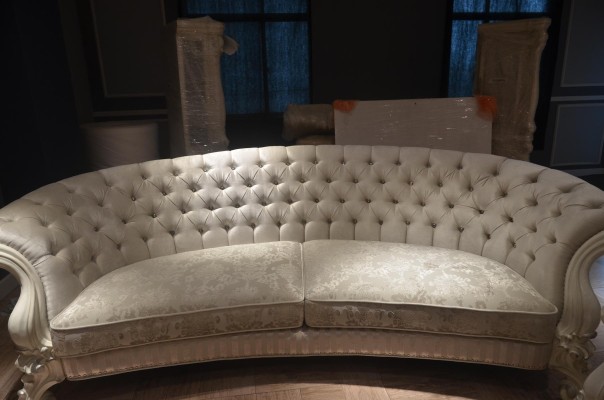 Sofa 4 Sitzer Couch design Polster Chesterfield Sitz Garnitur Leder Textil 