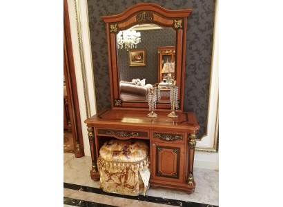 Деревянный туалетный столик с зеркалом для спальной комнаты