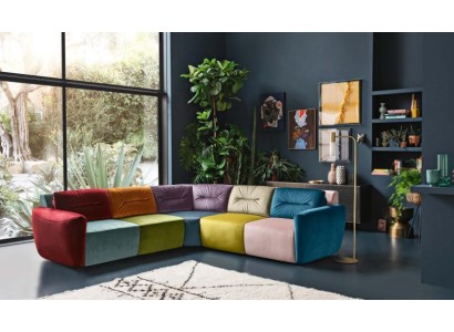 Оригинальный яркий угловой диван в современном стиле
