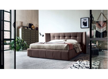 Прекрасная мягкая удобная и стильная двуспальная кровать 