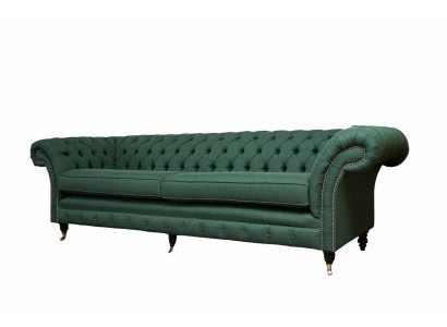 Очаровательный четырехместный диван честерфилд в зеленой обивке