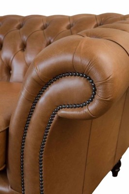Благородный 3-х местный диван честерфилд в классическом стиле