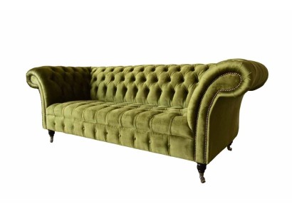 Бесподобный трехместный диван честерфилд в зеленой бархатной обивке