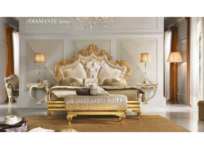 Роскошная классическая двухспальная кровать в золотом цвете