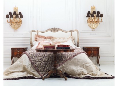 Роскошная кровать в стиле Честерфилд