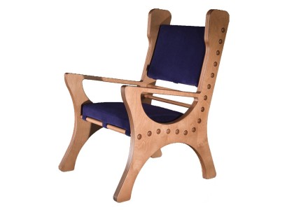 Роскошное деревянное кресло в стиле барокко
