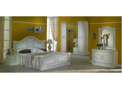 Потрясающий классический спальный гарнитур в белом цвете с серебряной отделкой