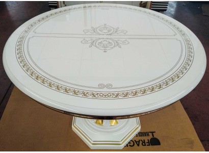 Замечательный итальянский круглый стол в белом цвете роскошного исполнения 