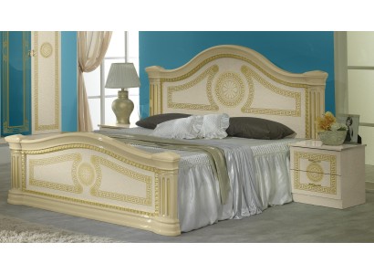 Потрясающая нежная классическая кровать из люксовых материалов для Вашего интерьера 