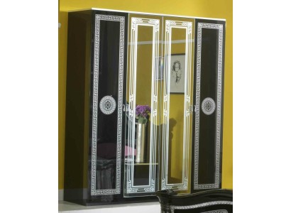 Классический спальный шкаф выполненный в глубоком черном цвете с серебристым оформлением