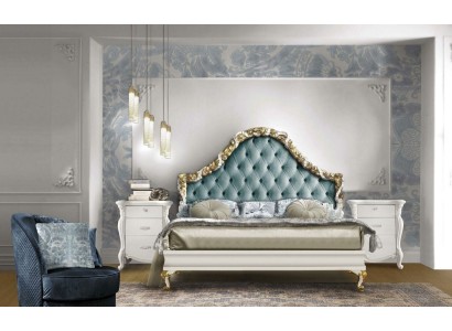 Изумительный спальный гарнитур в классическом стиле из 3-х частей с резными элементами