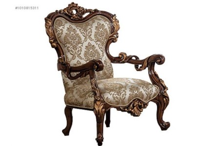 Бархатное кресло в стиле барокко