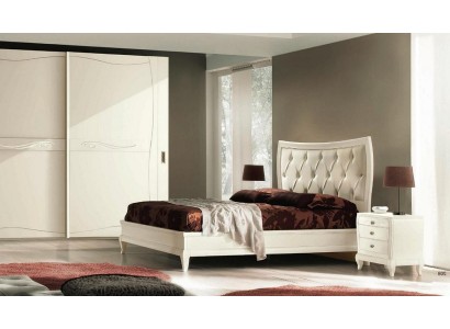 Белоснежный элегантный деревянный комплект для спальни с кроватью и прикроватными тумбочками 