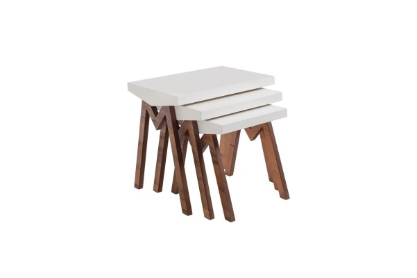 Комплект из 3-х приставных столиков с белой столешницей и деревянными ножками
