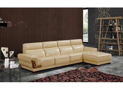 Бежевый угловой диван L-образной формы в современном европейском стиле