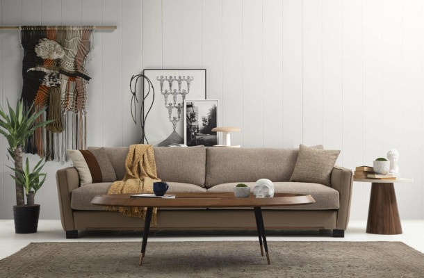 Большой 4-х местный диван в современном итальянском стиле в комплекте с мягким бежевым креслом