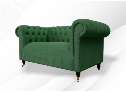 Комфортабельный двухместный диван в современном европейском дизайне 