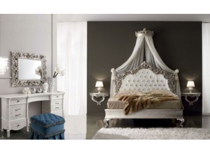 Королевский спальный комплект из шести штук в стиле борокко