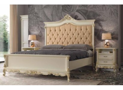 Роскошная дизайнерская кровать Честерфилд с золотыми вставками