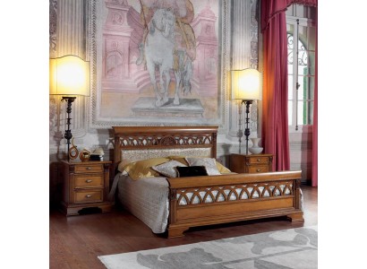 Роскошная дизайнерская кровать в коричневом цвете 