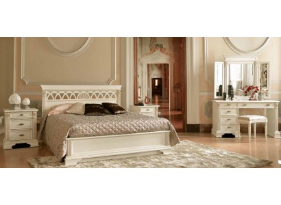 Роскошная дизайнерская кровать в белом цвете