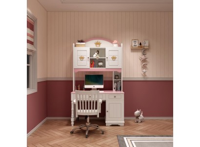 Безупречный письменный столик для детской комнаты в шикарном розовом цвете