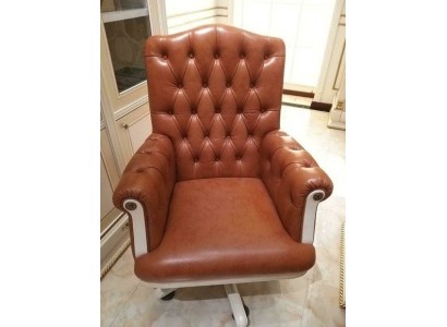 Дизайнерское кресло для кабинета  в классическом стиле Барокко Рококо 