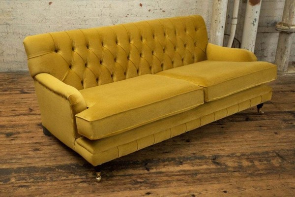 Gelbe Chesterfield Stoff Polster Dreisitzer Wohnzimmer Couch Design