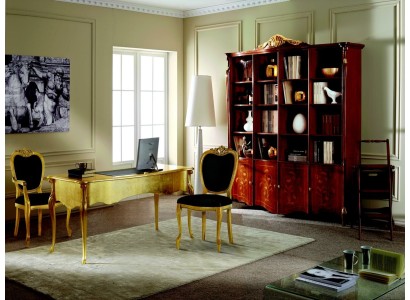Дизайнерский письменный стол из натурального дерево в золотом цвете от итальяских производителей мебели