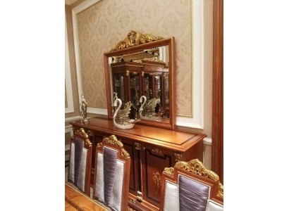 Большой деревянный комод с зеркалом в стиле барокко из материалов высшего качества
